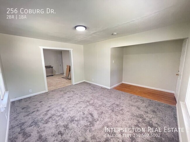Building Photo - Completely Renovated 2Bed/1Bath Home