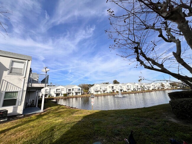 Foto del edificio - Woodgate Blvd, Unit 107