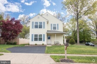 Building Photo - 254 Stanford Pl