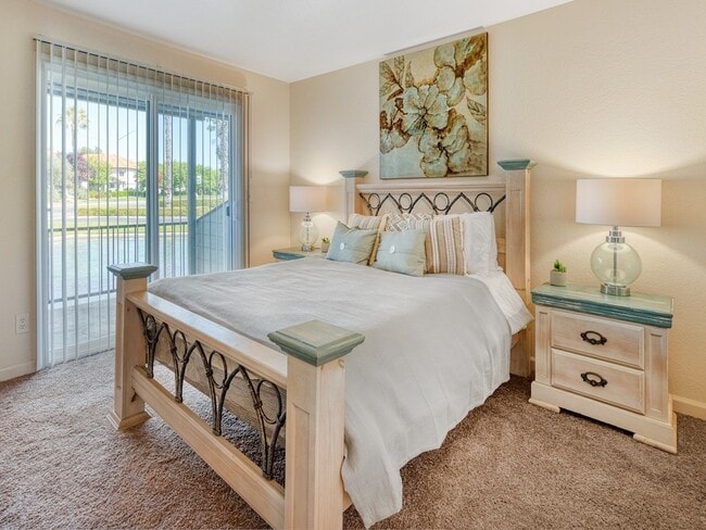 Foto del edificio - Heron Pointe Apartments & Townhomes