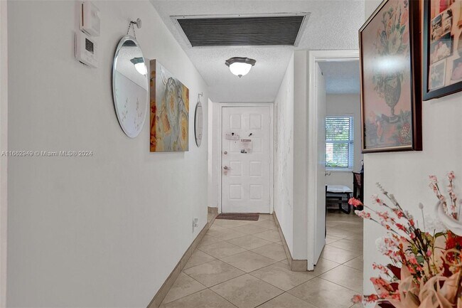 Foto del edificio - 650 SW 124th Terrace