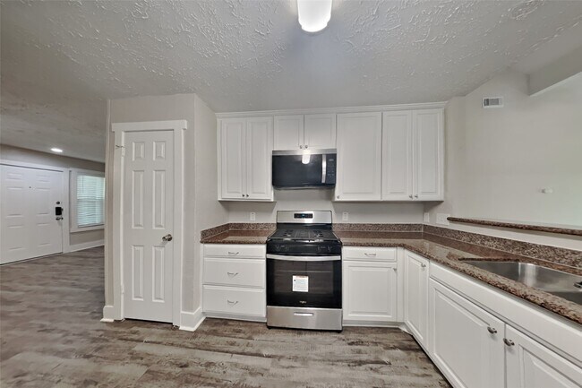 Foto del edificio - 2142 Musket Ridge Dr