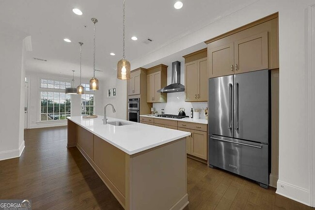 Building Photo - 6807 Encore Blvd