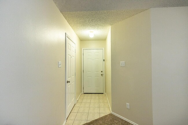Foto del edificio - 6120 7th Dr