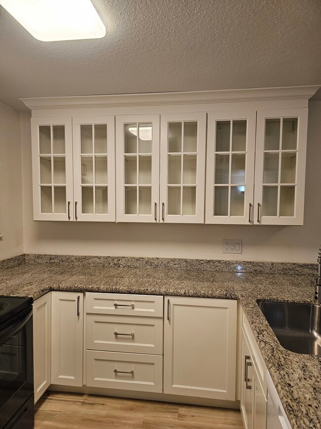 Building Photo - 3768 W Benjamin Holt Dr