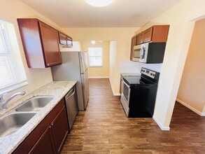 Building Photo - 5985 Forest Hill Blvd Building Photo - 5985 Forest Hill Blvd