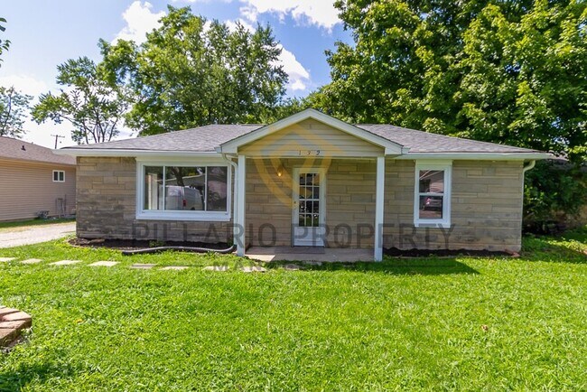 Building Photo - Updated 2 Bedroom 1 Bathroom near Cumberla...