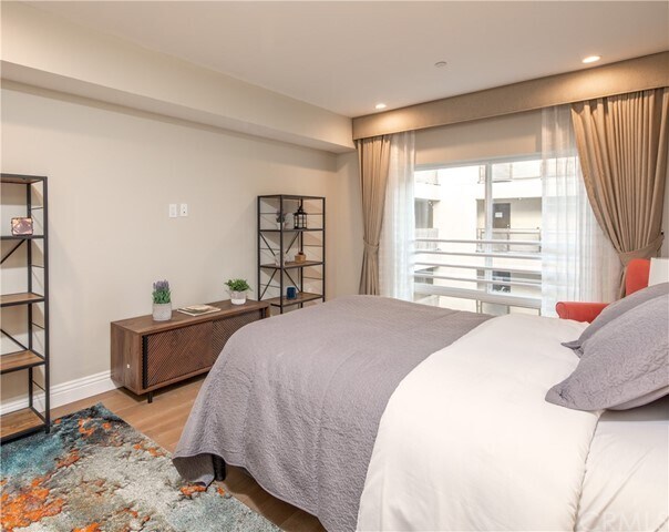Foto del edificio - 2939 Leeward Ave
