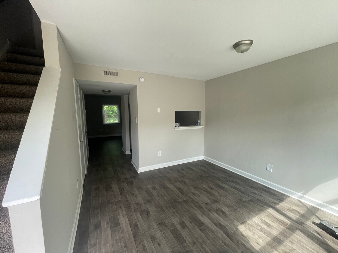 Church and Flint Apartments 3501 N Church St Greensboro, NC