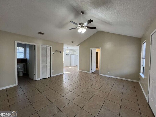 Foto del edificio - 125 Springhill Ct