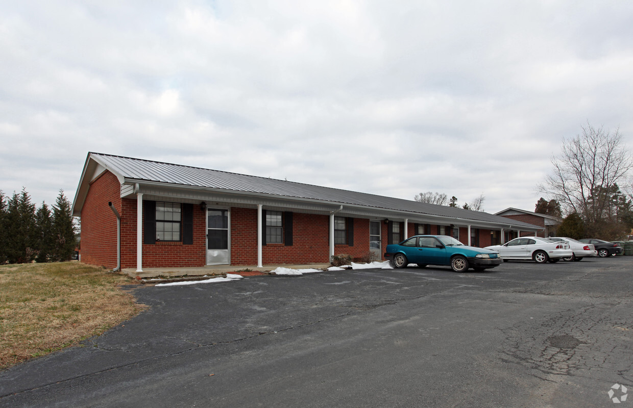 Primary Photo - 275 Hinkle Ln