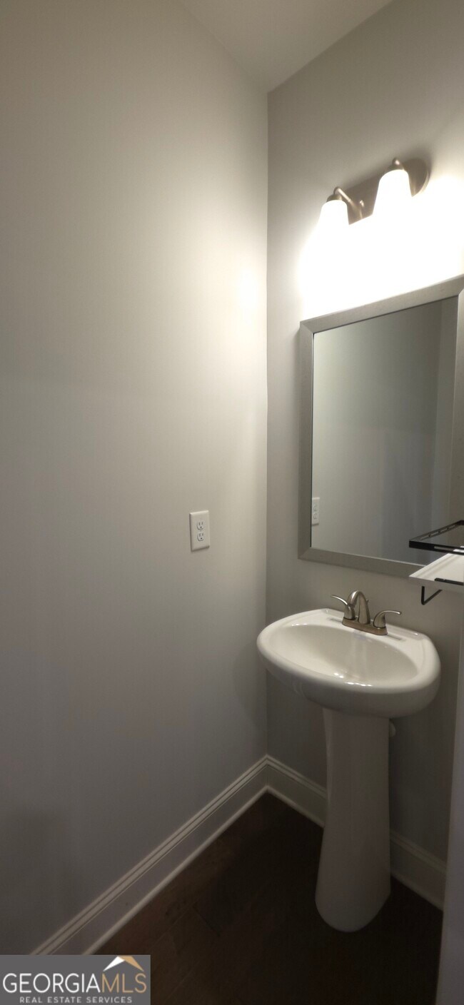 Foto del edificio - 3423 Pearl Rdg Wy