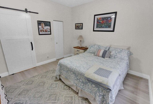 Building Photo - 4590 Hazelton Ln