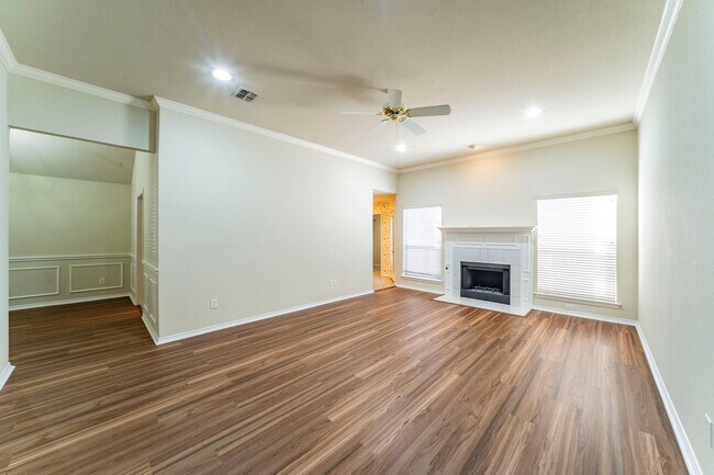 Building Photo - Great 4/2/2 in Cooper Crossing for Rent!