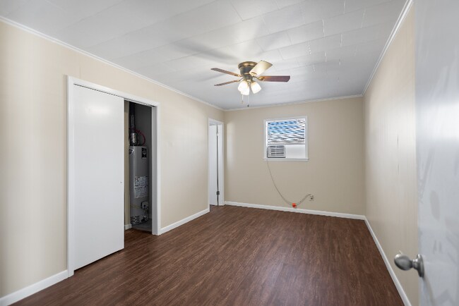 Foto del edificio - 206 Parmley Dr