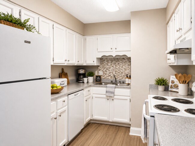 Interior Photo - Residences At The Overlook