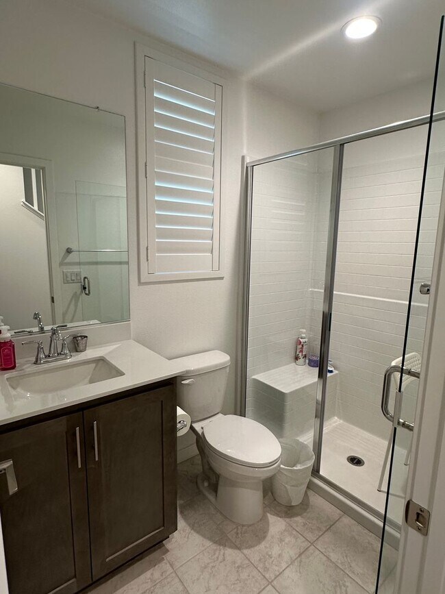 Building Photo - Townhome Perfection!