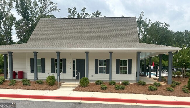 Foto del edificio - 5377 Burrus Ln
