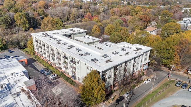 Photo - 1101 W 1st St Apartment