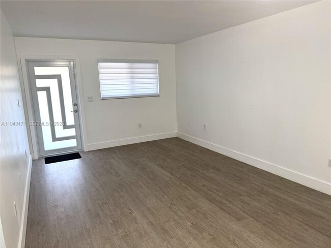 Building Photo - 3375 W 76th St