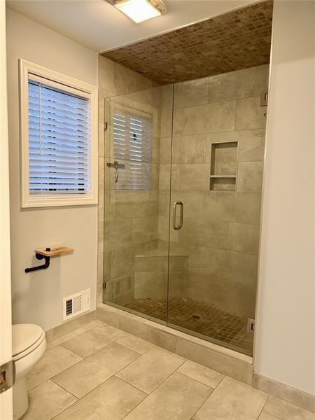 Building Photo - 2707 Hawk Dr NE