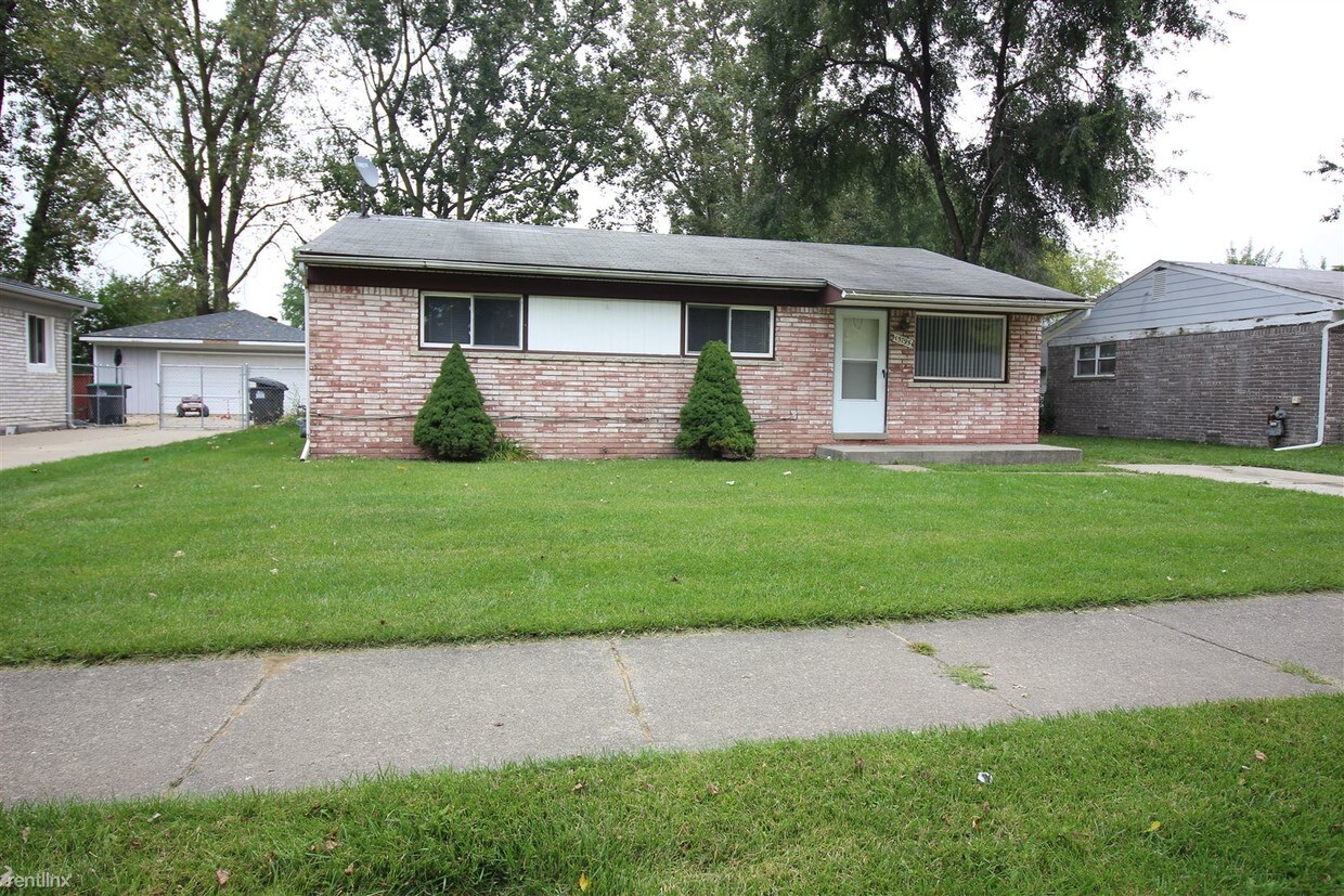 15795 Kerstyn St, Taylor, MI 48180 House Rental in Taylor, MI