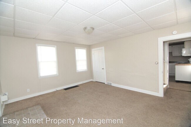 Building Photo - 1 br, 1 bath House - 423 E 9th St