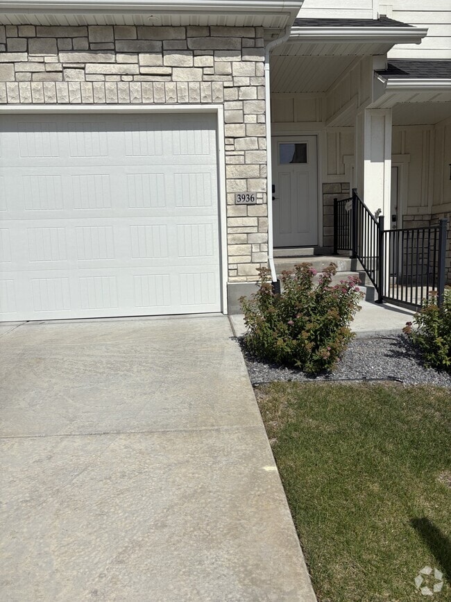 Building Photo - 3968 N Aspen Ridge Way