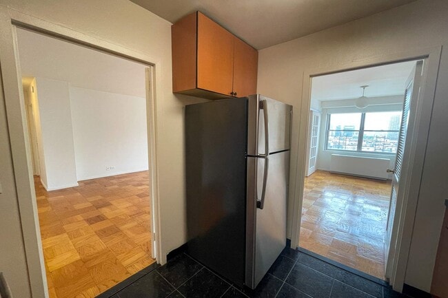 Building Photo - 345 East 86th St