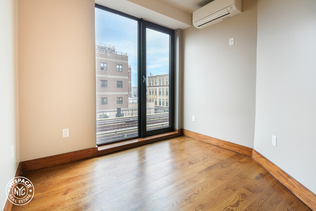 Building Photo - 865 Willoughby Ave