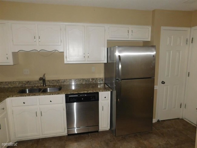 Building Photo - 3 br, 2 bath House - 1031 Dove Hollow Dr