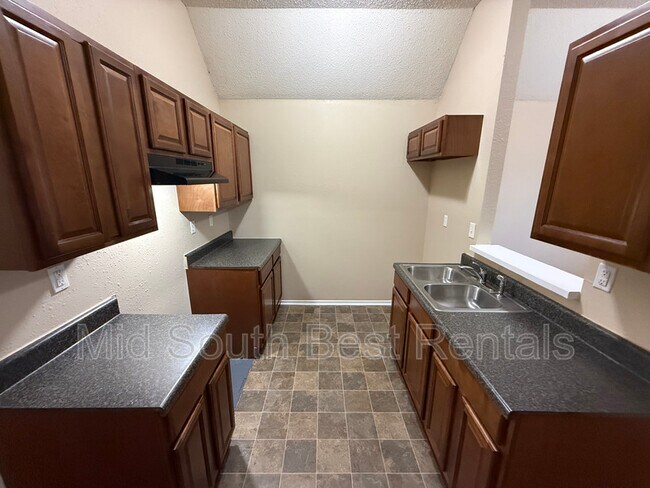 Foto del edificio - 2874 St Elmo Ave