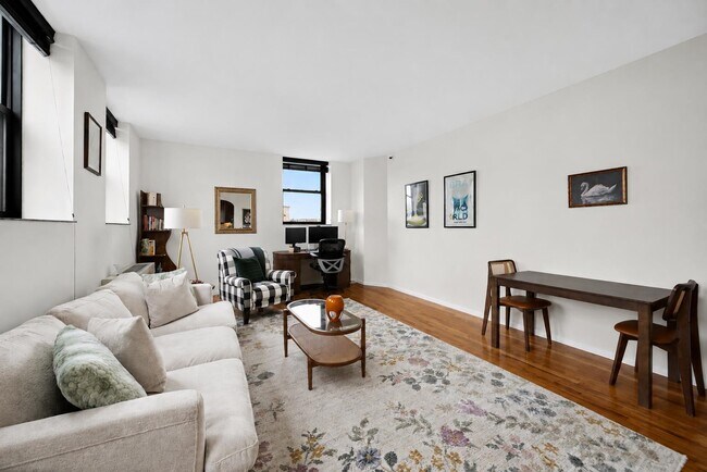 Foto del edificio - 80 Park Ave