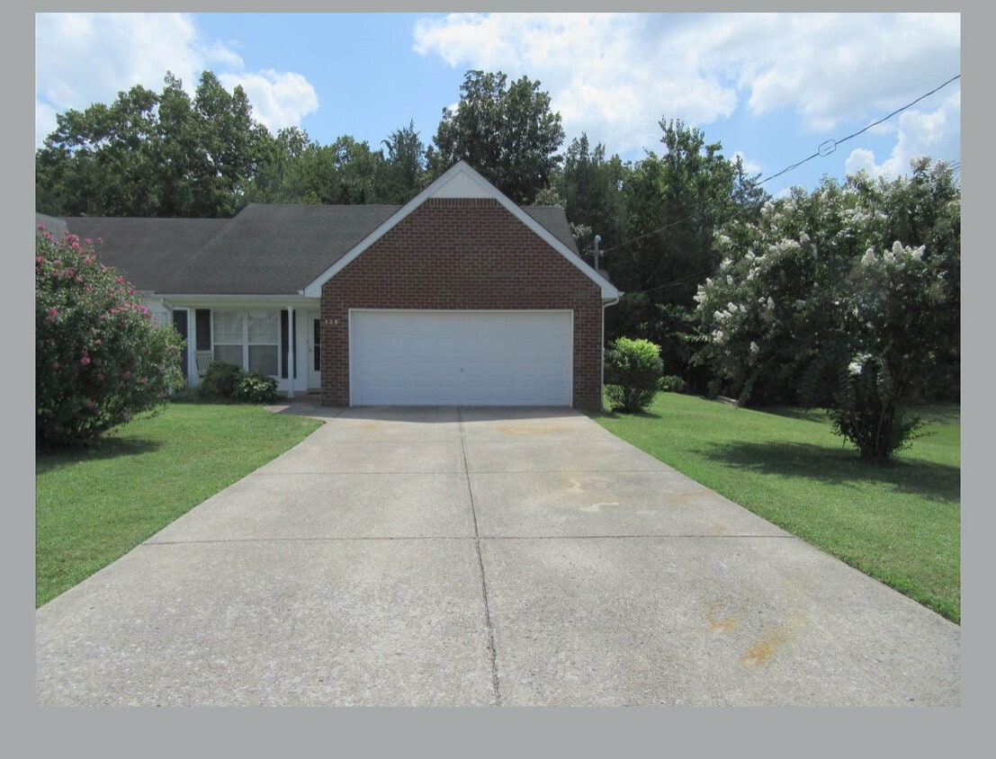 Primary Photo - 528 McKean Dr