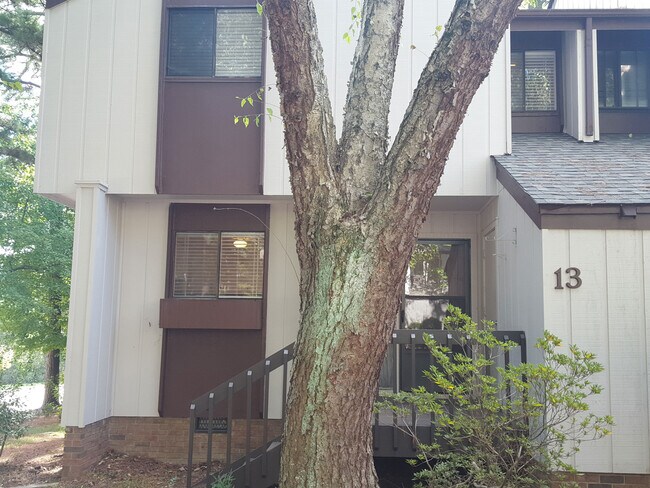 Foto del edificio - 3775 Guess Rd