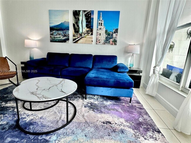 Foto del edificio - 1300 Lincoln Rd