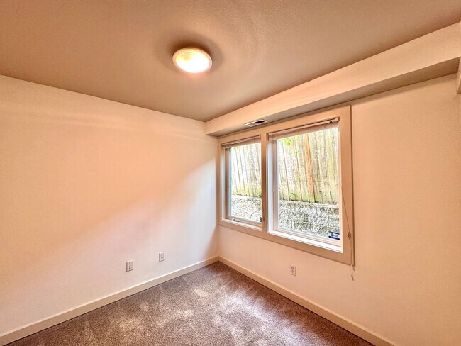 Foto del edificio - 1409 N Northgate Way