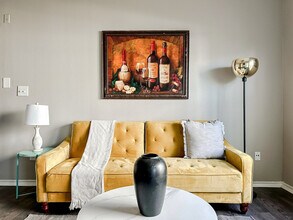 Building Photo - 6225 Saratoga Blvd