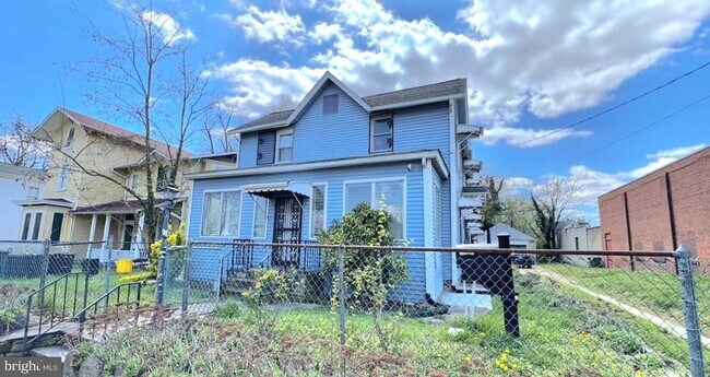 Foto del edificio - 613 Homestead St