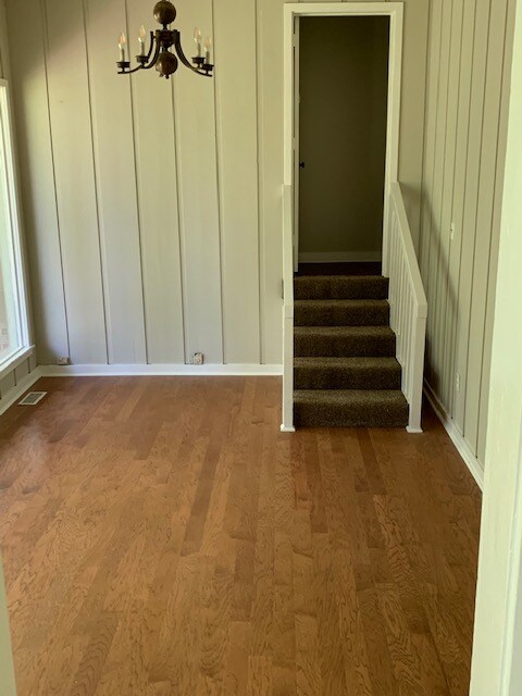 Building Photo - 1439 Riverwood Dr