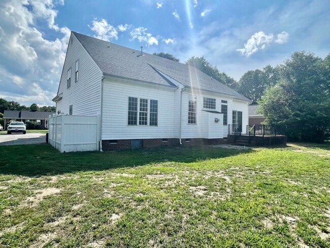 Building Photo - 12449 Petersburg St