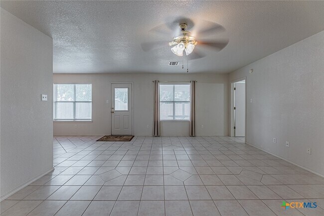 Building Photo - 4409 Bowles Dr