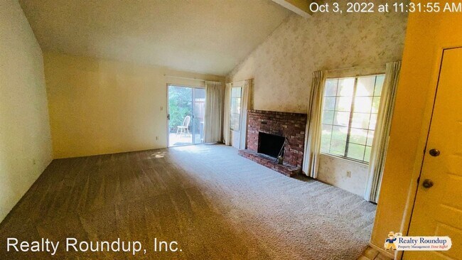 Building Photo - 3 br, 2 bath House - 745 Florin Rd