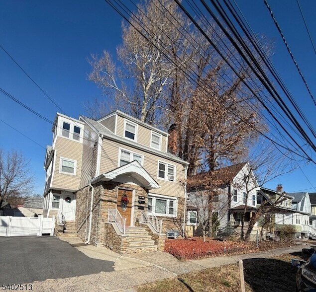 Foto del edificio - 255 Newark Ave