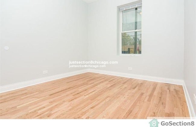 Building Photo - 237 E 51st St