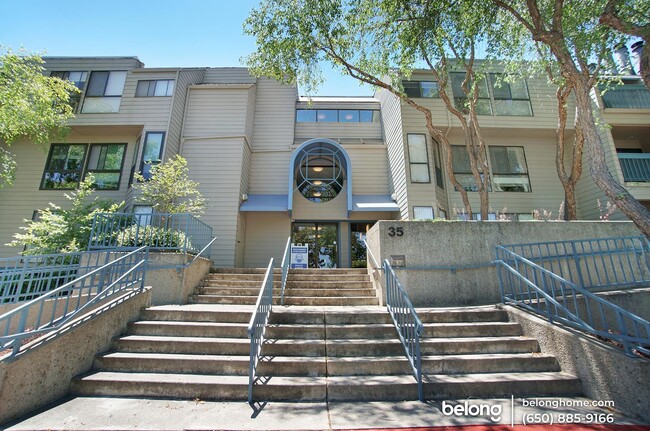 Building Photo - 35 W 20th Ave