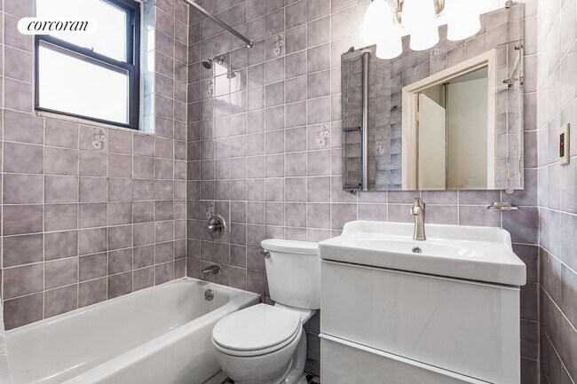 Building Photo - 323 E 89th St