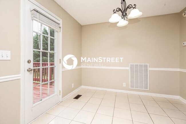 Building Photo - 3 Bedroom Pet-Friendly Home in Murfreesboro, TN with Main Street Renewal