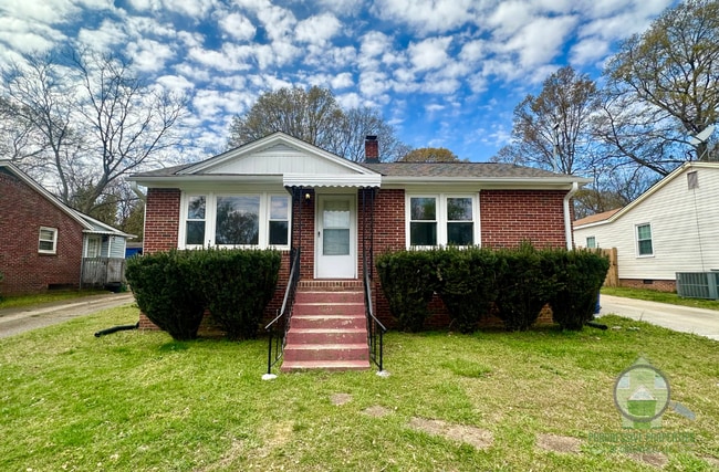 Photo - 107 Sycamore Dr House