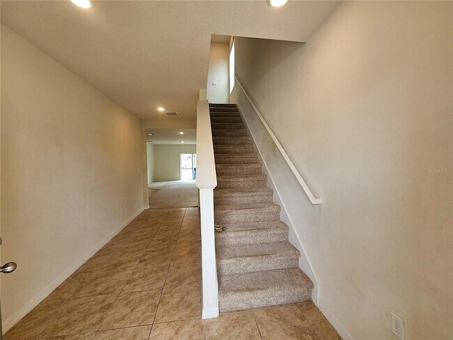 Foto del edificio - 1387 Berry Ln